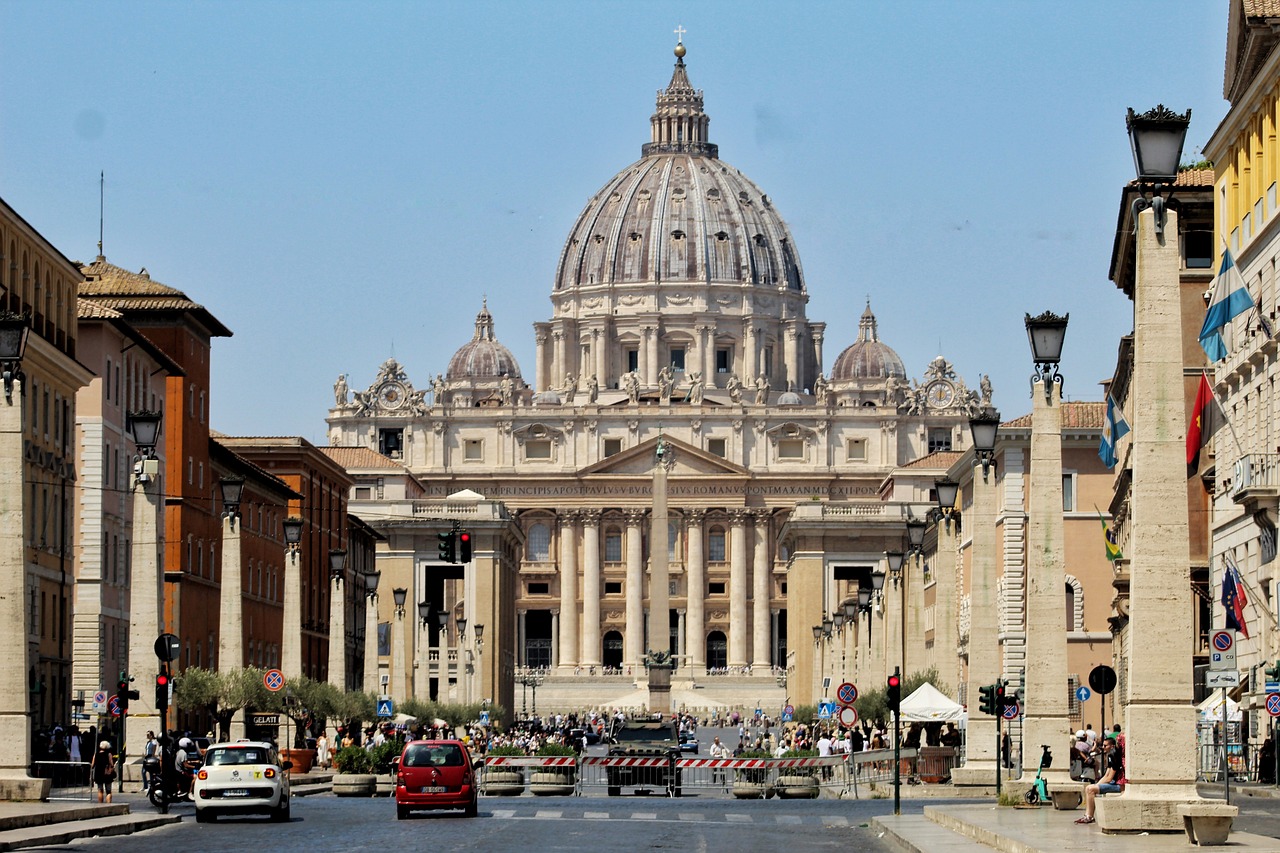 Overview: Vatican City, the smallest independent state in the world and the spiritual and administrative center of the Roman Catholic Church, is a unique destination for governmental events, international conferences, and institutional gatherings. Known for its religious and diplomatic significance, Vatican City plays a key role within the Governmental Destination Network (GDN). With its historical importance, global religious influence, and its role in international diplomacy, Vatican City is an ideal destination for high-level international meetings and exclusive events.