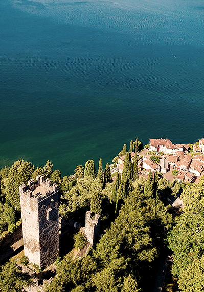itinerario-castello-di-vezio_edited.jpg