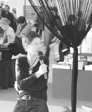 N Duhaut conférence_edited.png