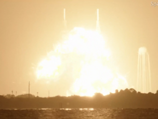 Jeff Bezos should leave the rocket ship building to Elon Musk