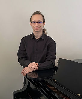 piano headshot.jpeg