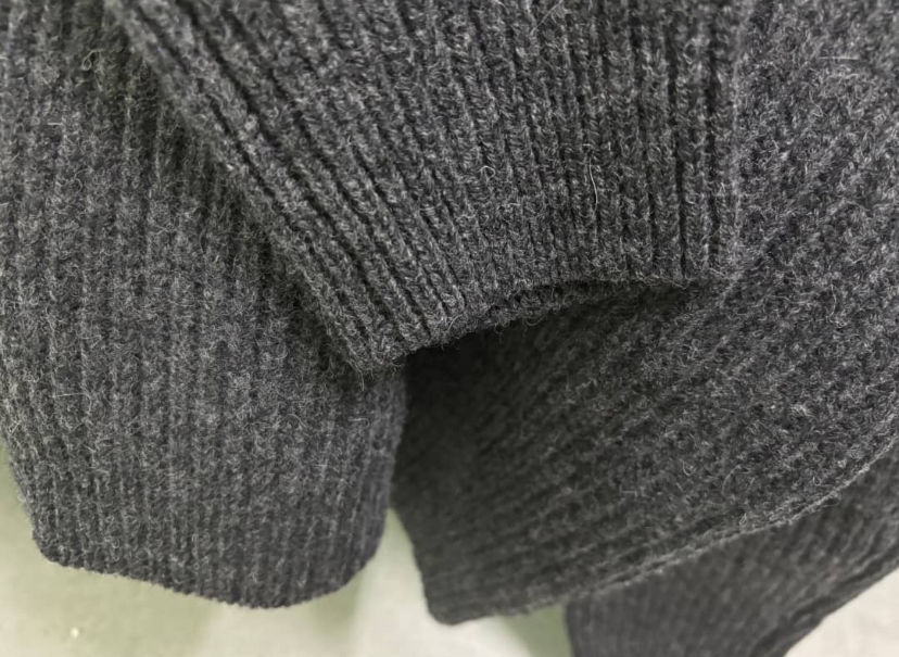Miniature : PULL GRIS (PREORDER)