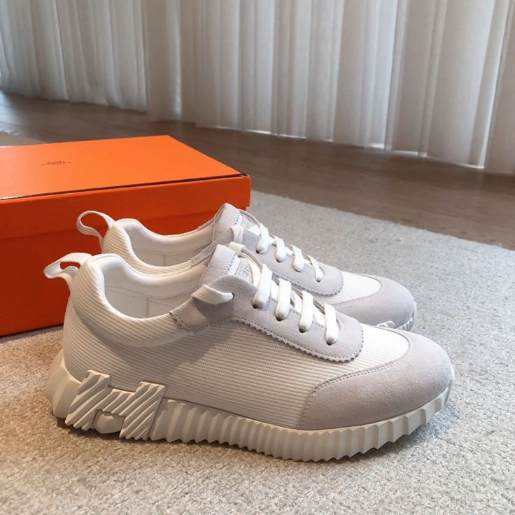 SNEAKERS LETTER (PREORDER)