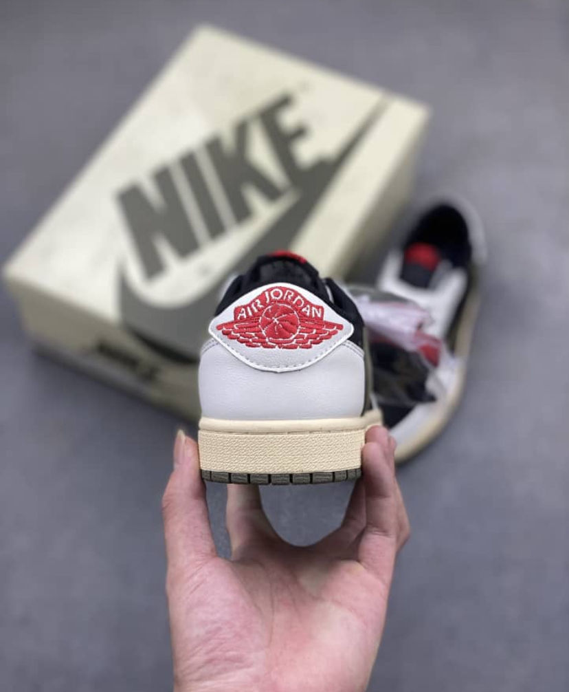 Miniature : SNEAKERS AIR (DISPONIBLE IMMÉDIATEMENT)