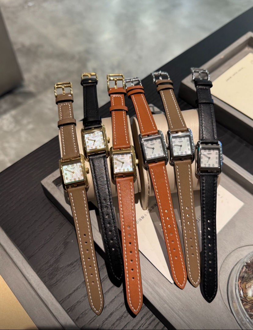 MONTRE (PREORDER)