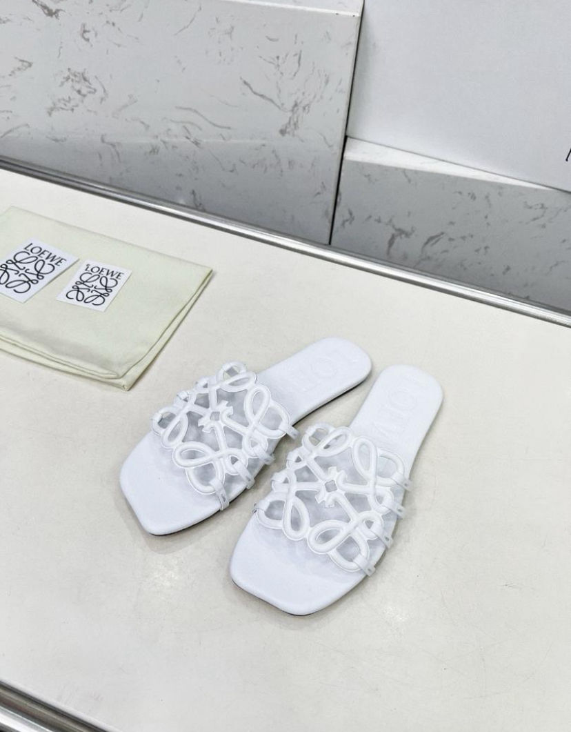 Thumbnail: CLAQUETTE LWE (PREORDER)