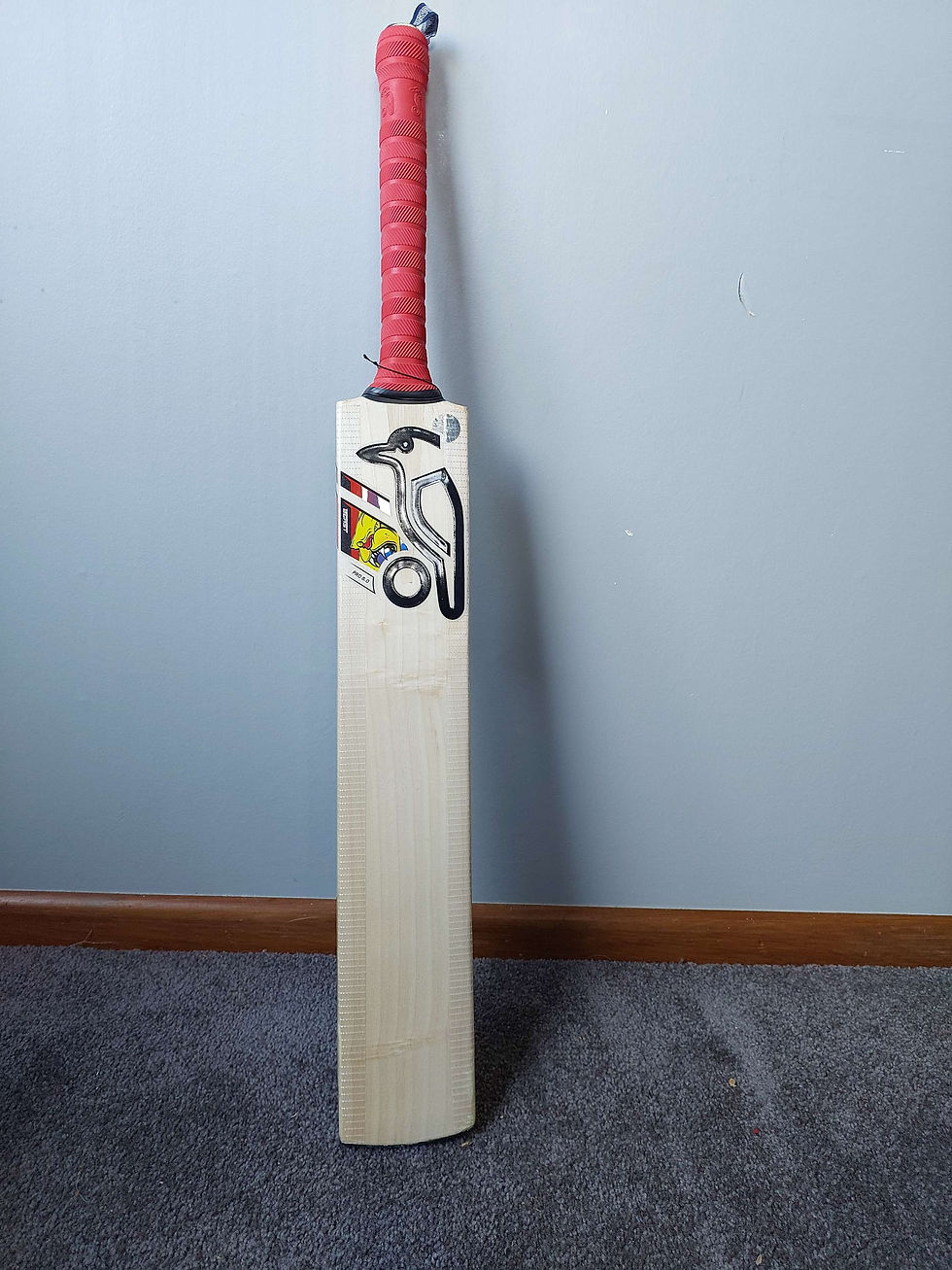 Thumbnail: Kookaburra Beast Pro 6.0 Junior Cricket Bat
