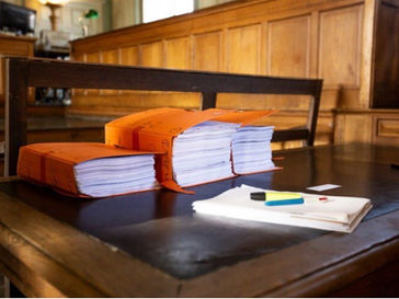 Bollène : après avoir braqué une commerçante et proféré des menaces de mort, il est incarcéré en attendant son procès.