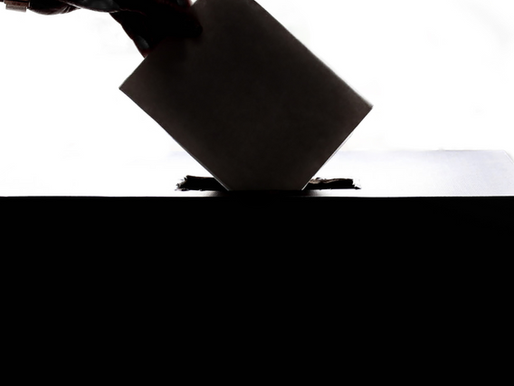 Municipales 2026 en Ardèche : continuité dans les communes, renouveau côté intercommunalités.