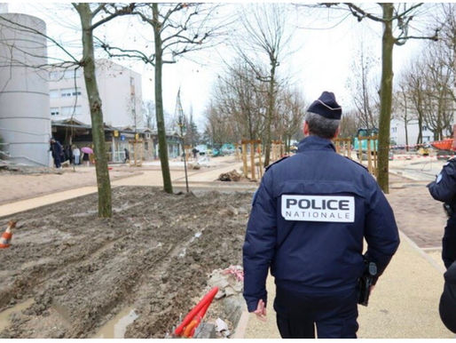 Montélimar : un homme de 20 ans arrêté pour port d’armes prohibées après une opération de police à Pracomtal.