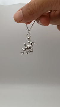 Thumbnail: Reversible Leafy Seadragon Necklace
