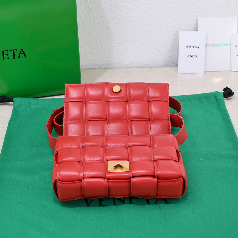 Thumbnail: Bottega Veneta Padded Cassette Cross-body Bag Red
