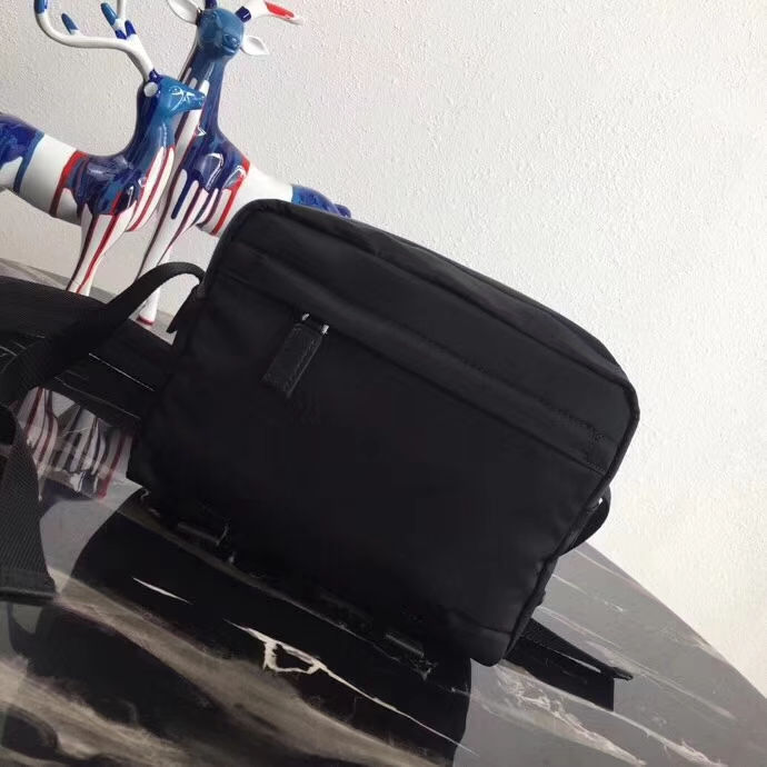 Thumbnail: Prada Re-Nylon Bag Black Small