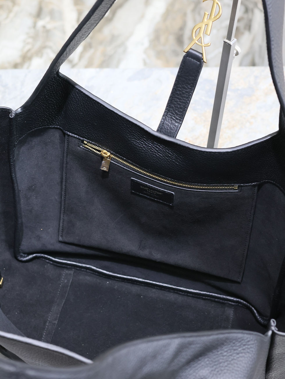 Thumbnail: YSL LE 5 À 7 Bea Tote Bag Black