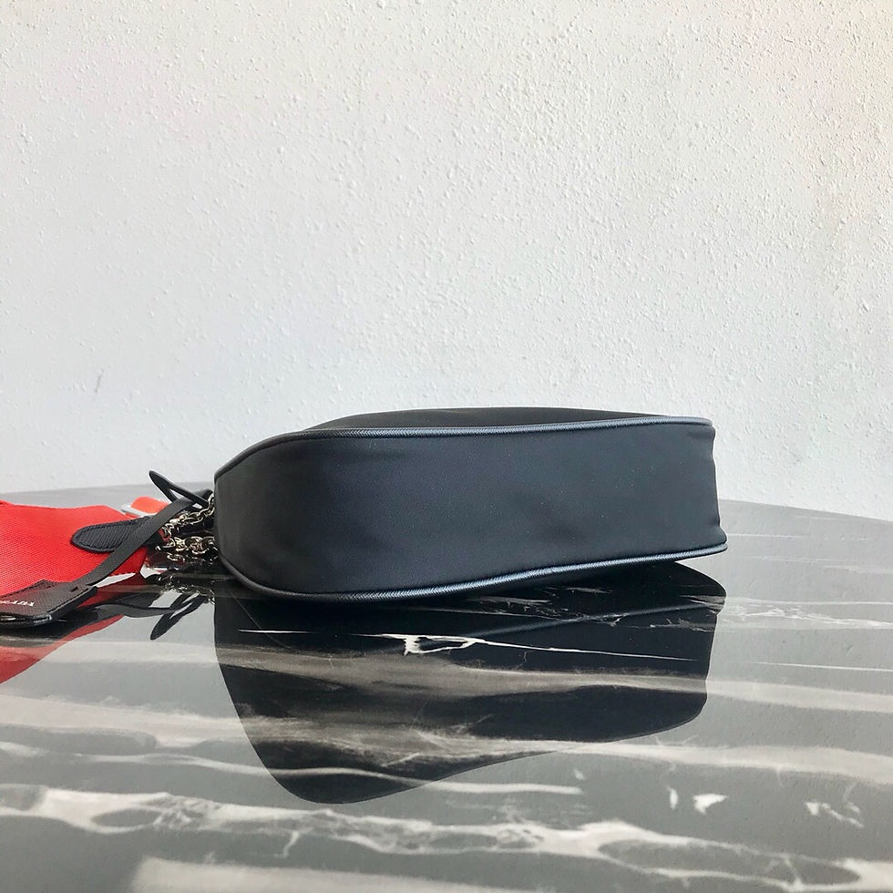 Thumbnail: Prada Re-Edition 2005 Nylon Bag Black Red Small