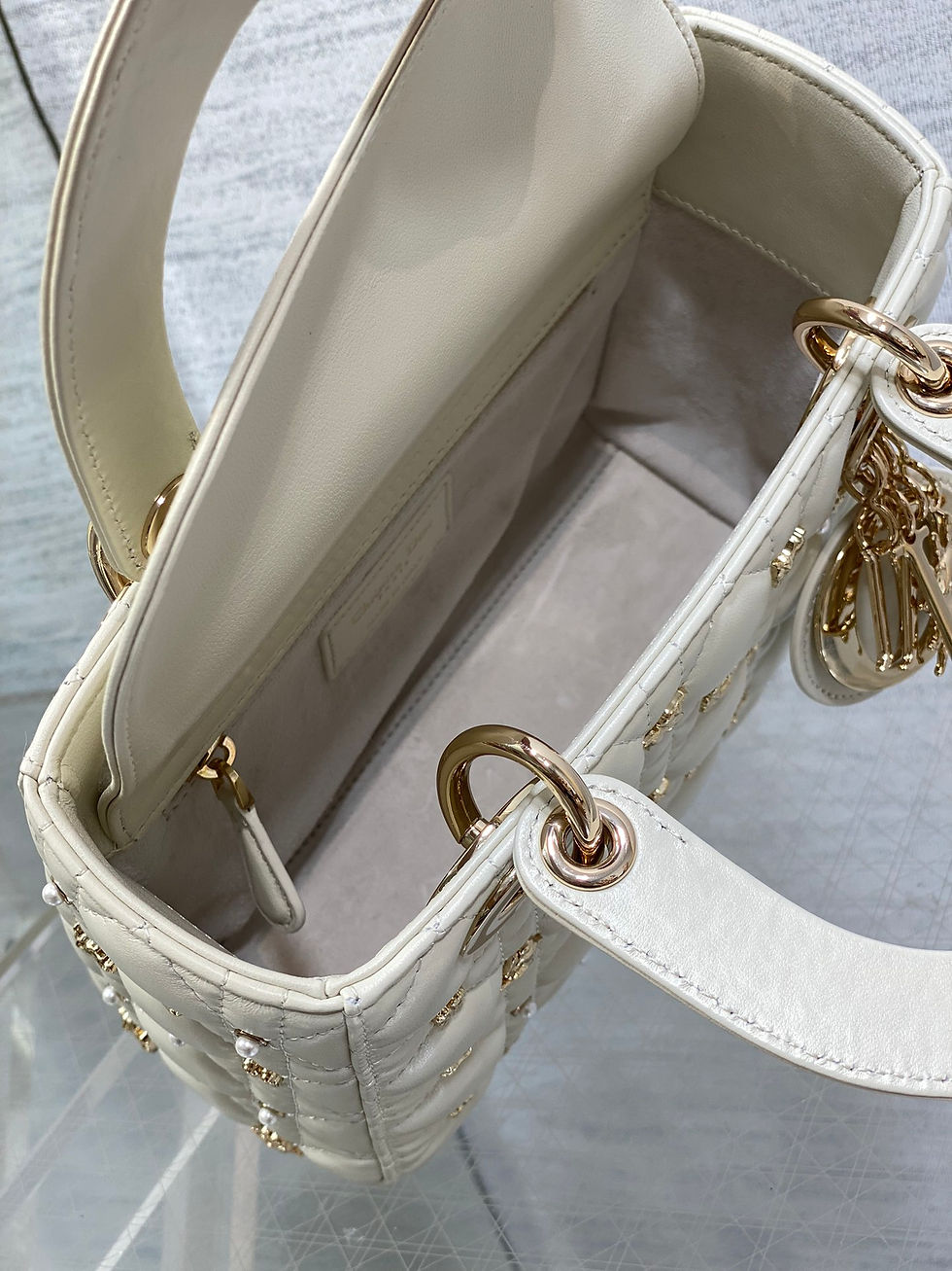 Thumbnail: Christian Dior Lady D-Sire Handbag White