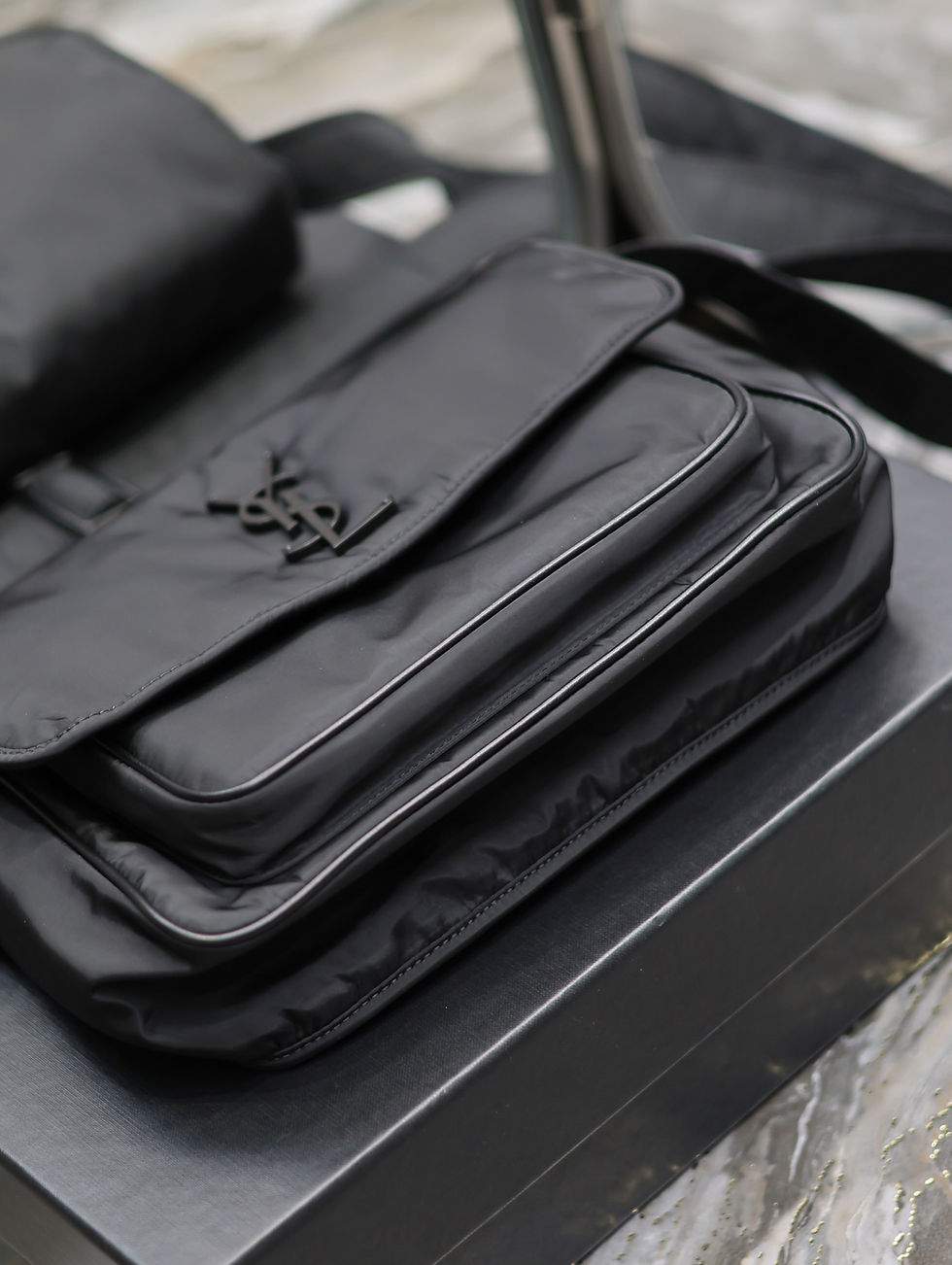 Thumbnail: YSL 28 Niki Bag Black