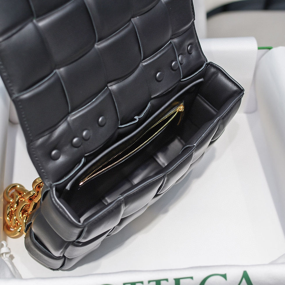 Thumbnail: Bottega Veneta Chain Cassette Cross-body Bag Black