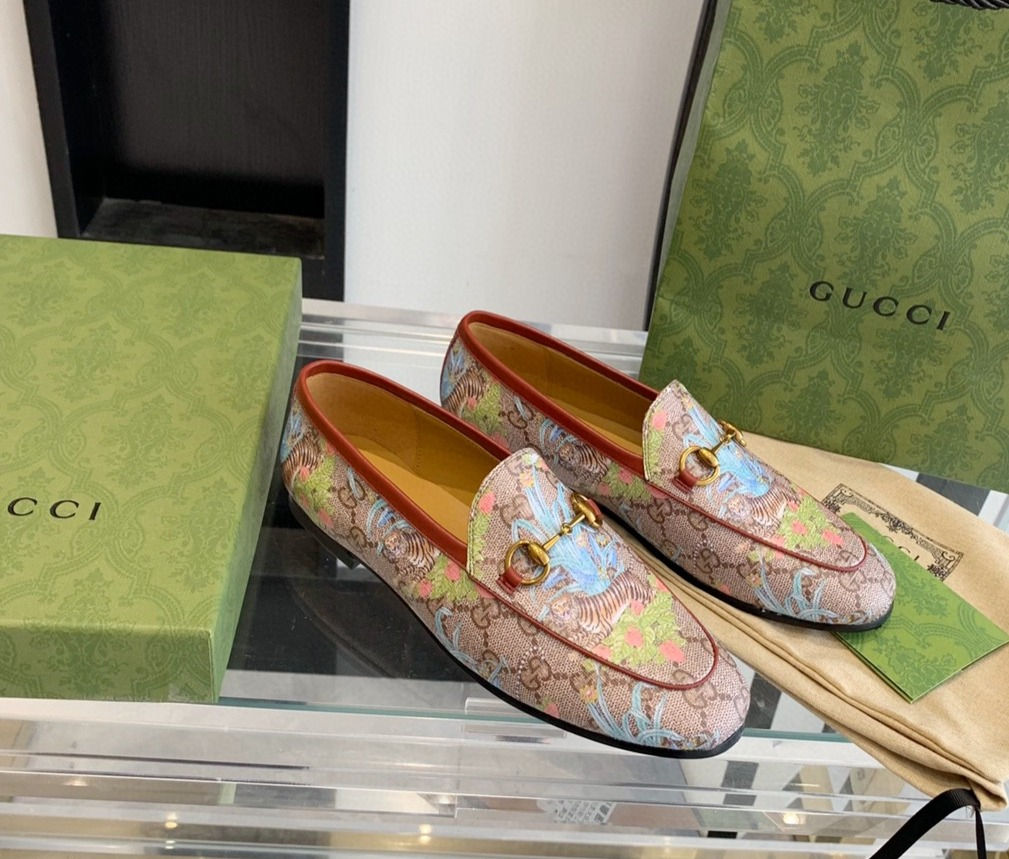 Gucci Horsebit Tiger Monogram Loafer Biege