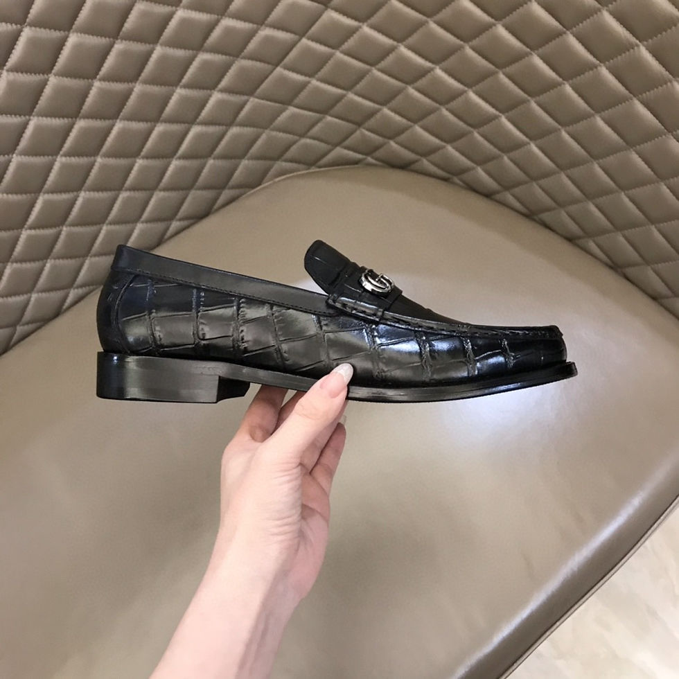 Thumbnail: Gucci Horsebit Crocodile GG Loafers Black