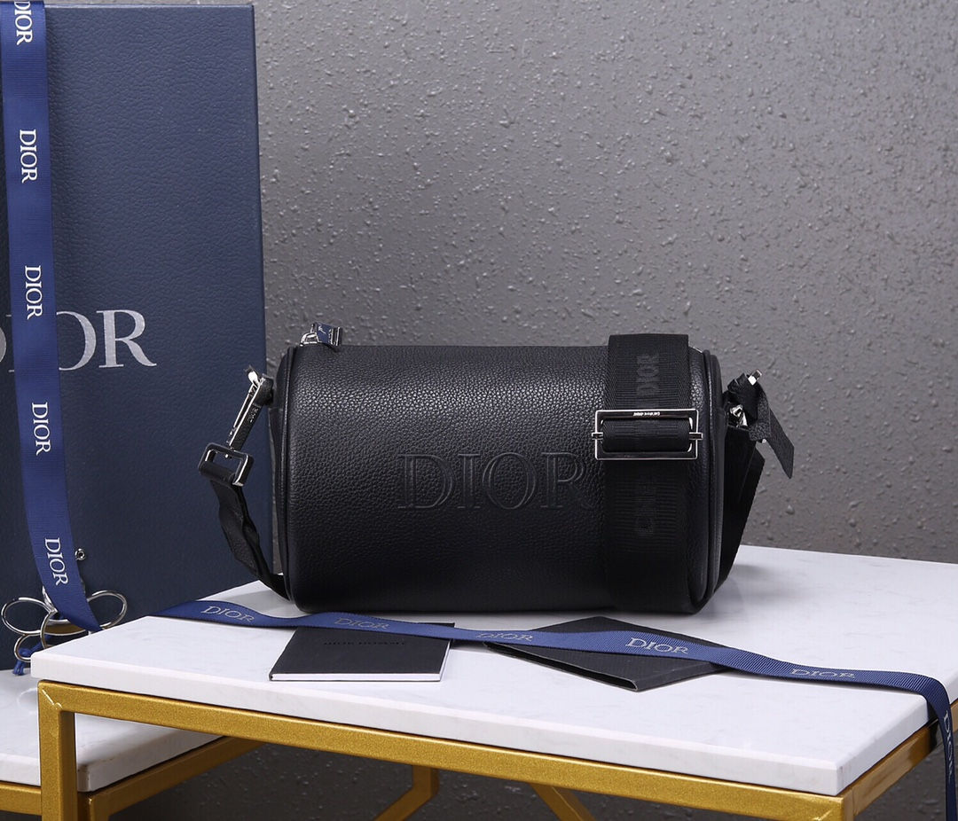 Christian Dior Roller Mesenger Bag Black