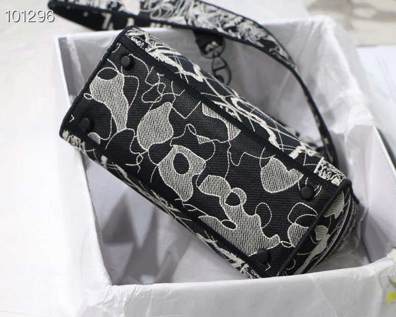 Thumbnail: Christian Dior Lady D-Lite Handbag Black & White