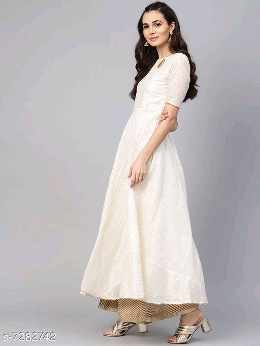 Thumbnail: Aagyeyi Ensemble Kurtis