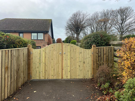 Expert Craftsmanship in Fencing and Custom Wood Projects at Bisset Contractors LTD