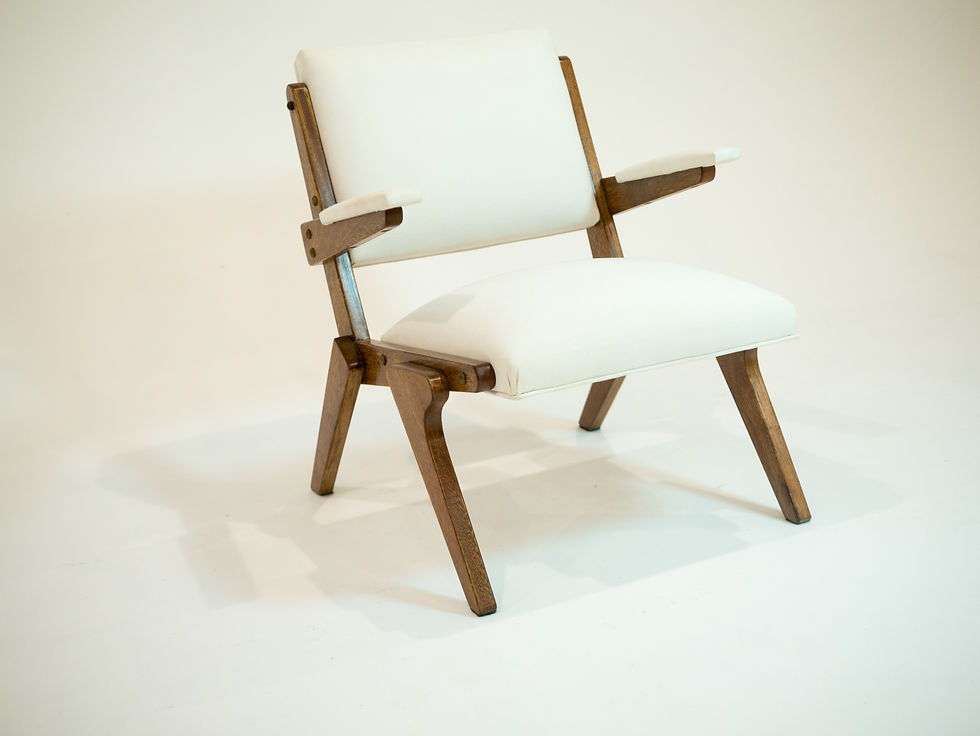 Miniatura: Conjunto Lina Bo Bardi (1 Namoradeira, 2 Poltronas)