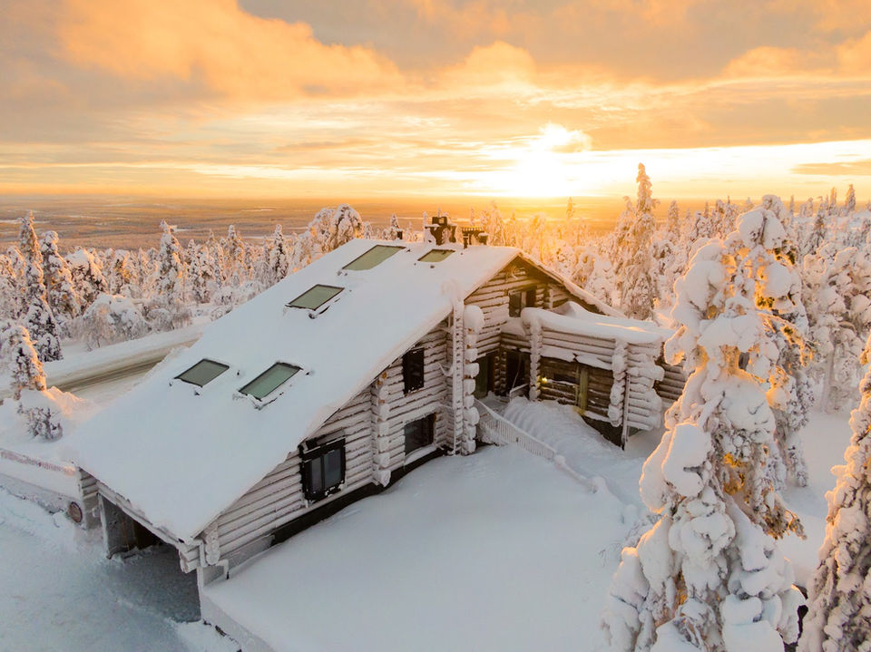 Villa Viima in a sunrise