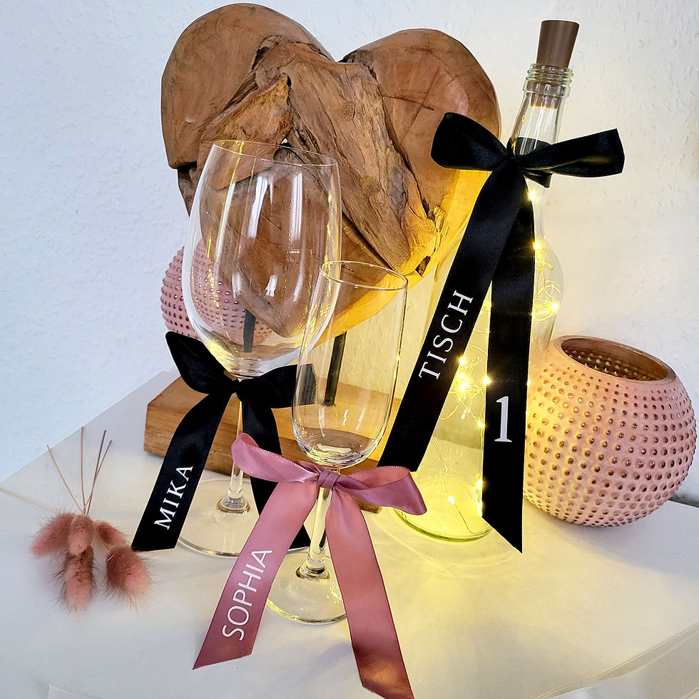 Miniaturbild: Schleifenband / Namenskärtchen / Tischkärtchen / Personalisiertes Weinglasband