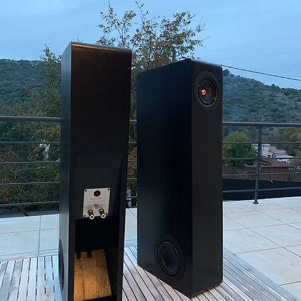 3-way / BLH inception speakers back side horn's opening