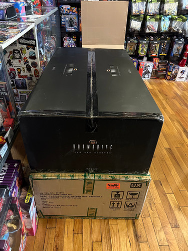 Hot Toys 1/6 scale 1989 Batmobile MMS170 unopened - Local Pickup