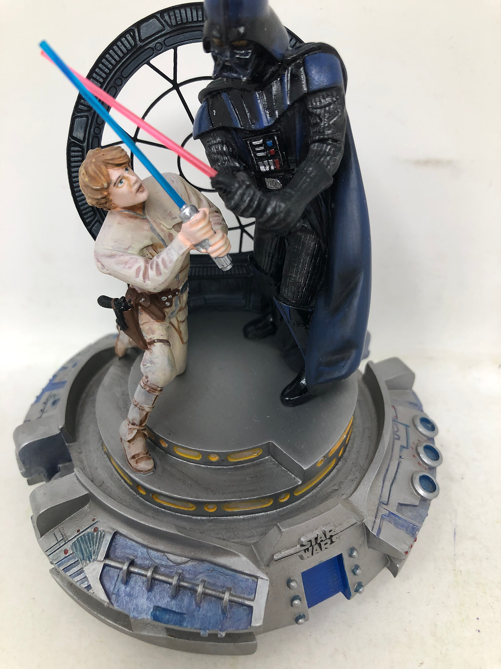 Thumbnail: Star Wars Duel of the Jedi Franklin 6” Mint Numbered Statue 