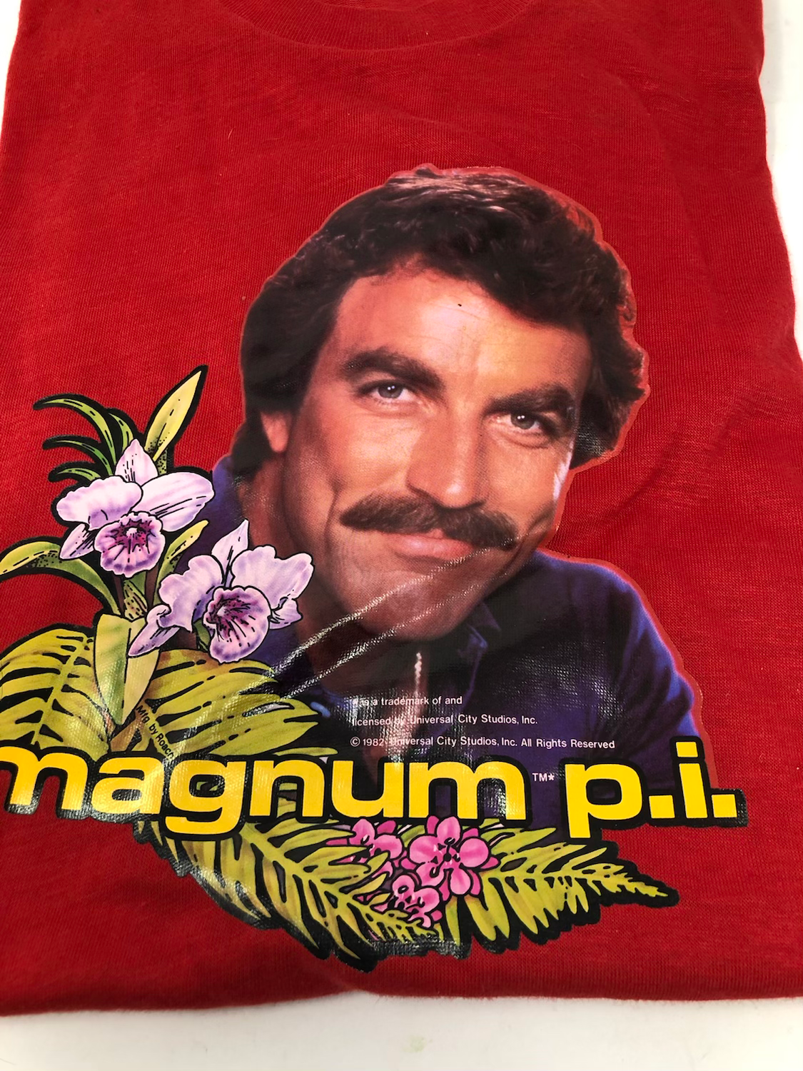 Magnum P.I. 1982 Vintage Shirt Size L Never Worn