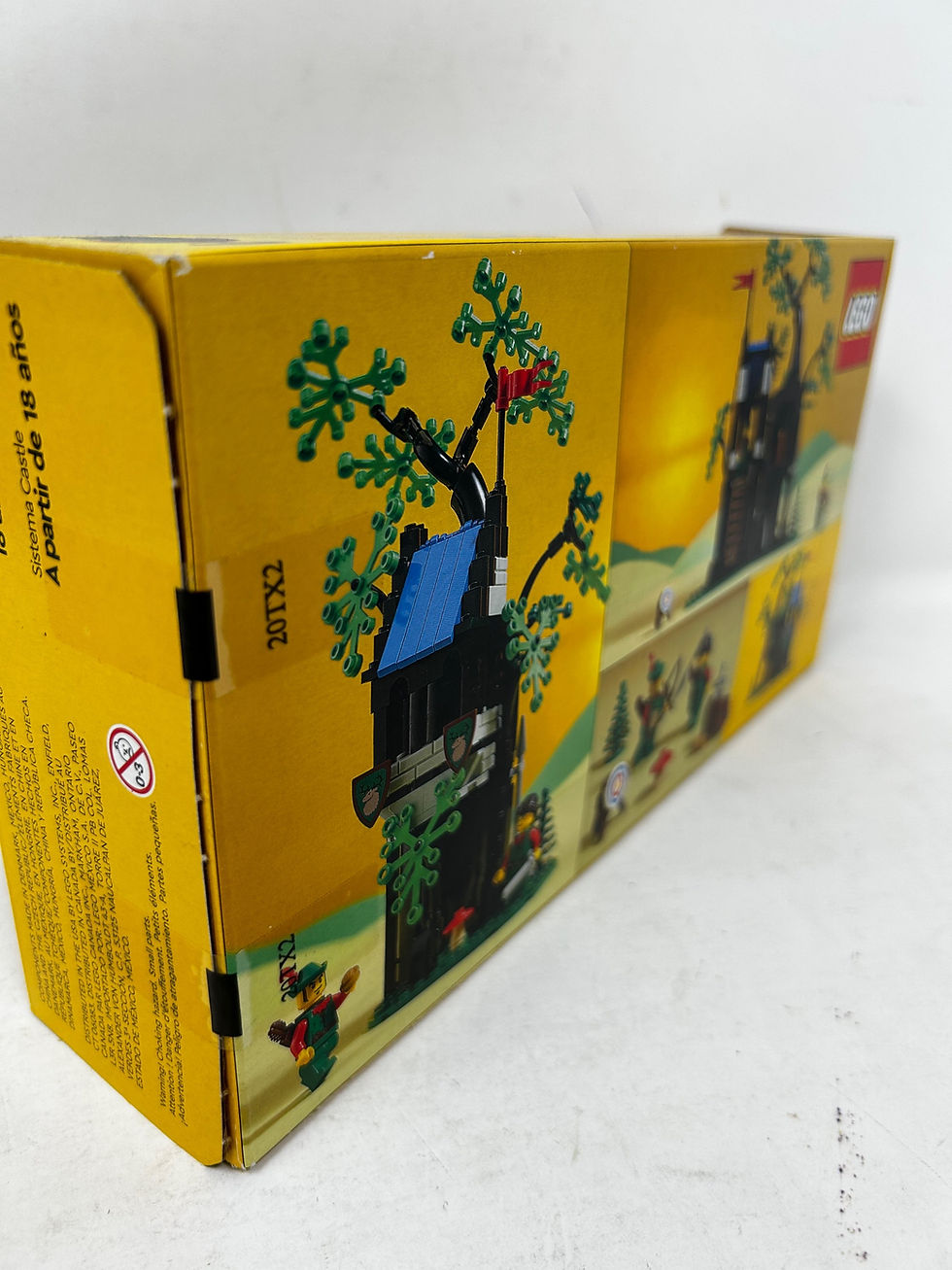 Thumbnail: Lego Forest Hideout
