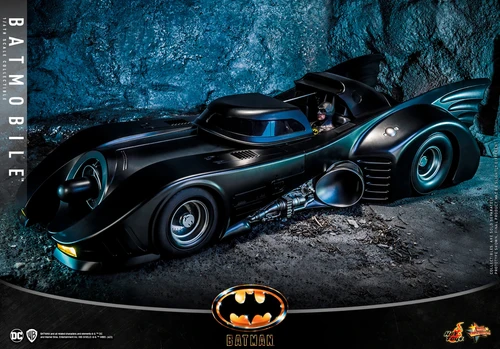Hot Toys 1/6 scale 1989 Batmobile MMS170 unopened - Local