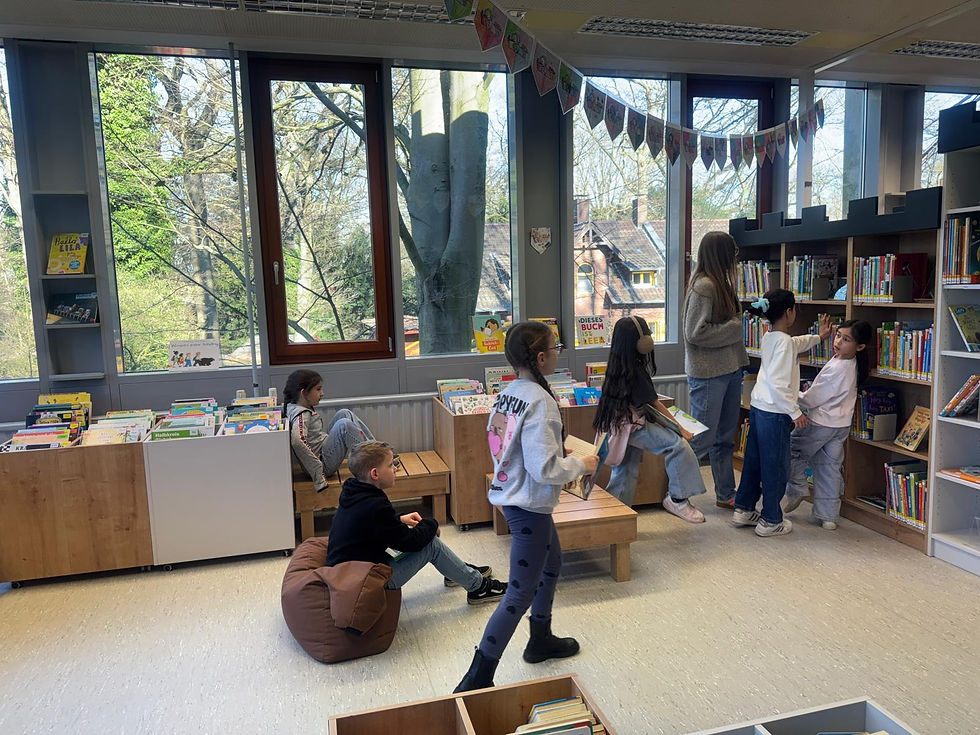 Besuch im Türmchen – Ein Vormittag voller Geschichten für die Otterklasse 📚✨