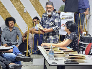 Lançamento do livro: lutar é preciso"