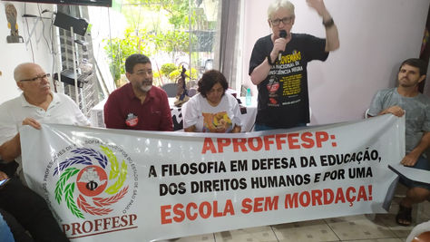 O TEMPO NÃO PÁRA