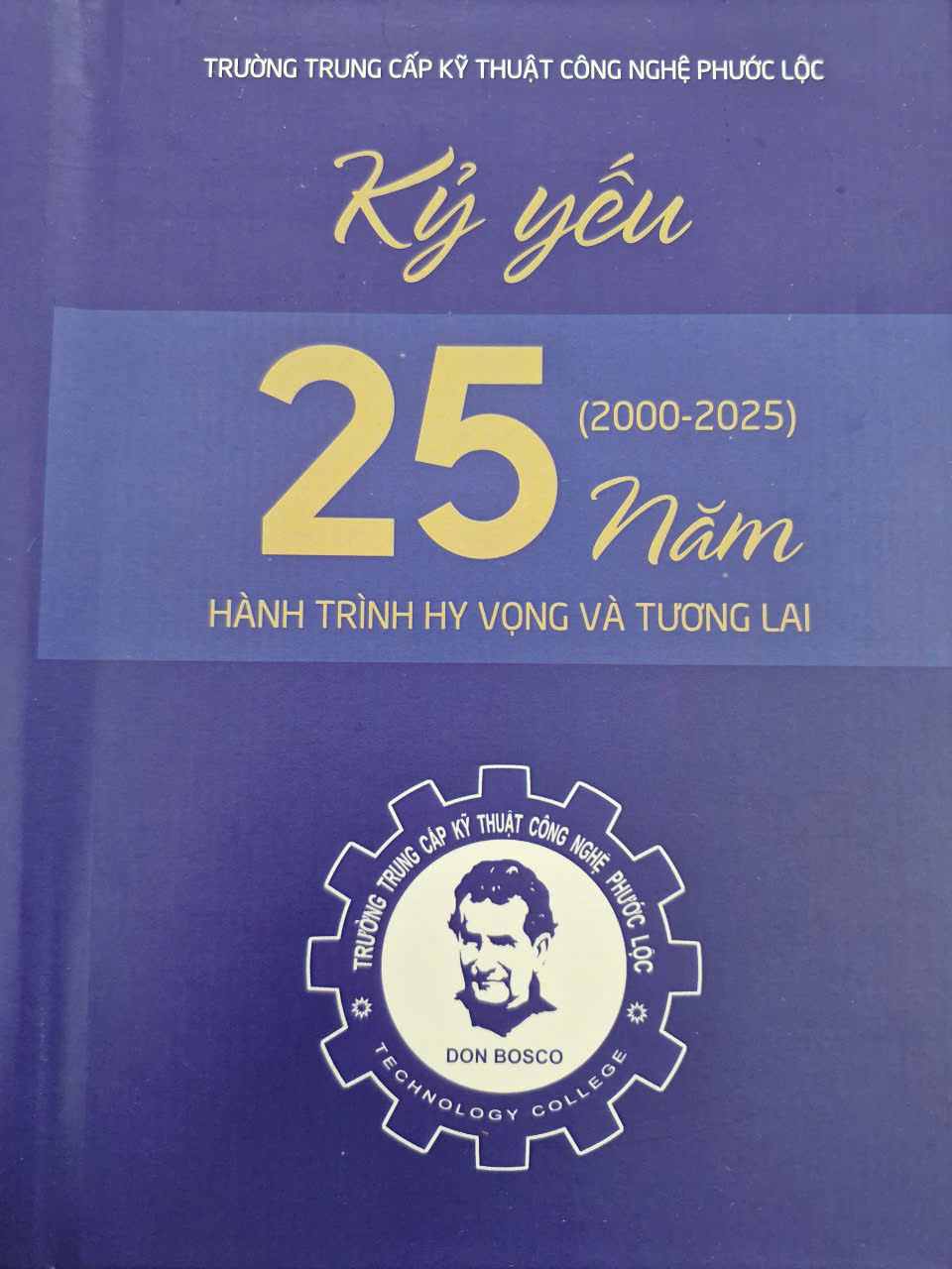 Kỷ yếu mừng 25 năm thành lập Trường (online)