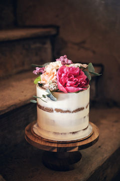 Vintage layer cake (2).jpeg