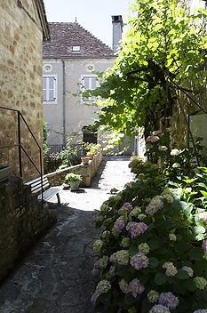 sfrance-South-West France - The 11th century village of Carennac in the Dordogne region -1