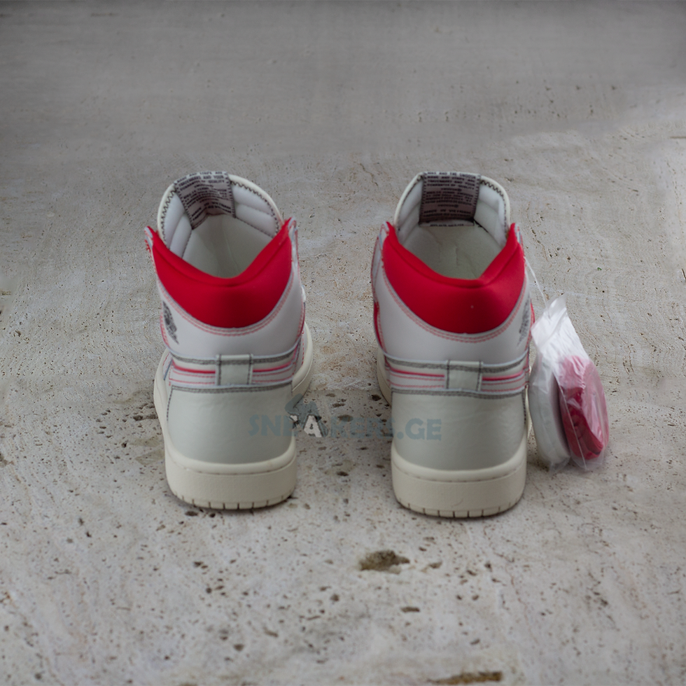 Thumbnail: Nike Air Jordan 1 OG Phantom