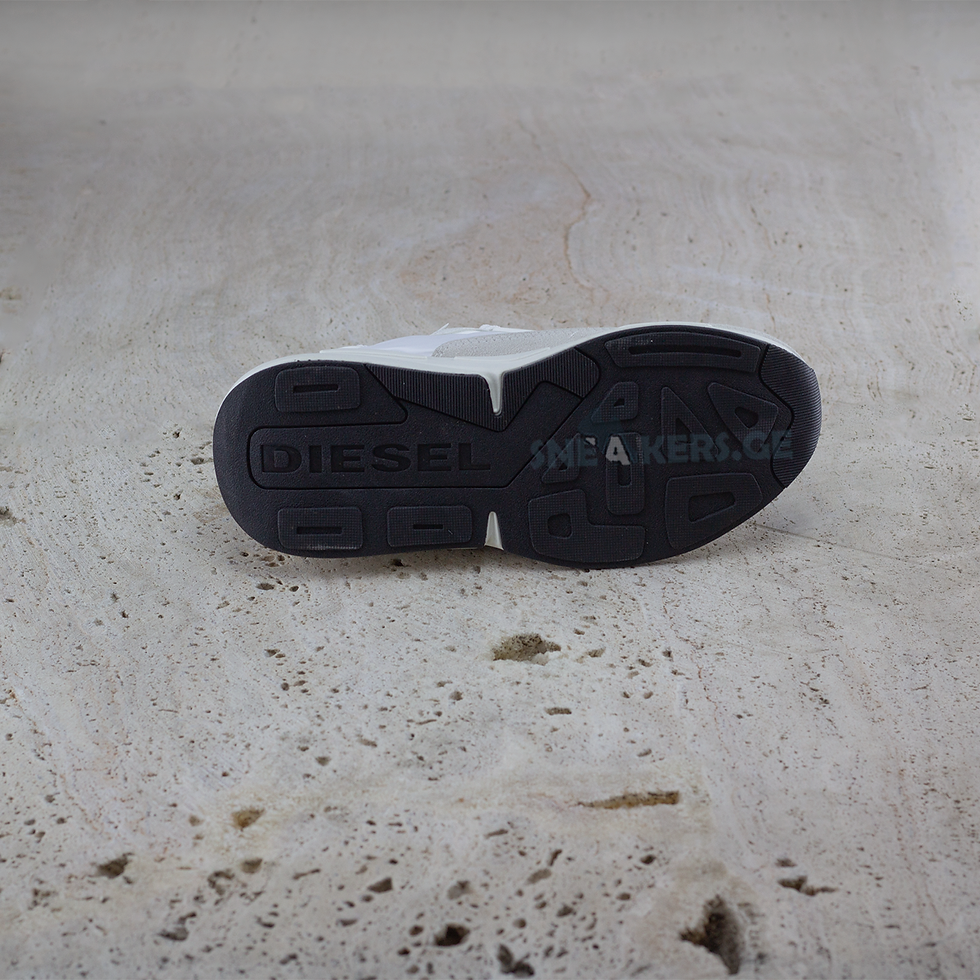 Thumbnail: Diesel S-Serendipity