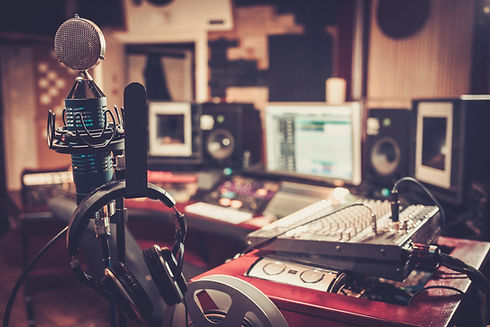 close-up-of-boutique-recording-studio-control-desk-PFTA8B8.jpg