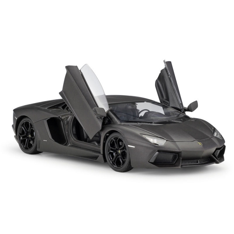 Thumbnail: Welly Lamborghini Aventador LP700-4 Ağ 1:24 miqyaslı Model Avtomobil