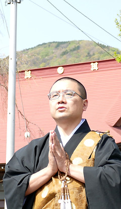 伊勢原市 法泉寺の　地蔵墓の永代供養の様子