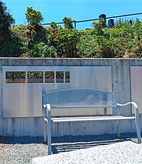 伊勢原法泉寺の永代樹木葬墓地(合葬墓)『帰命廟』の価格に含まれるステンレス名誌札の写真