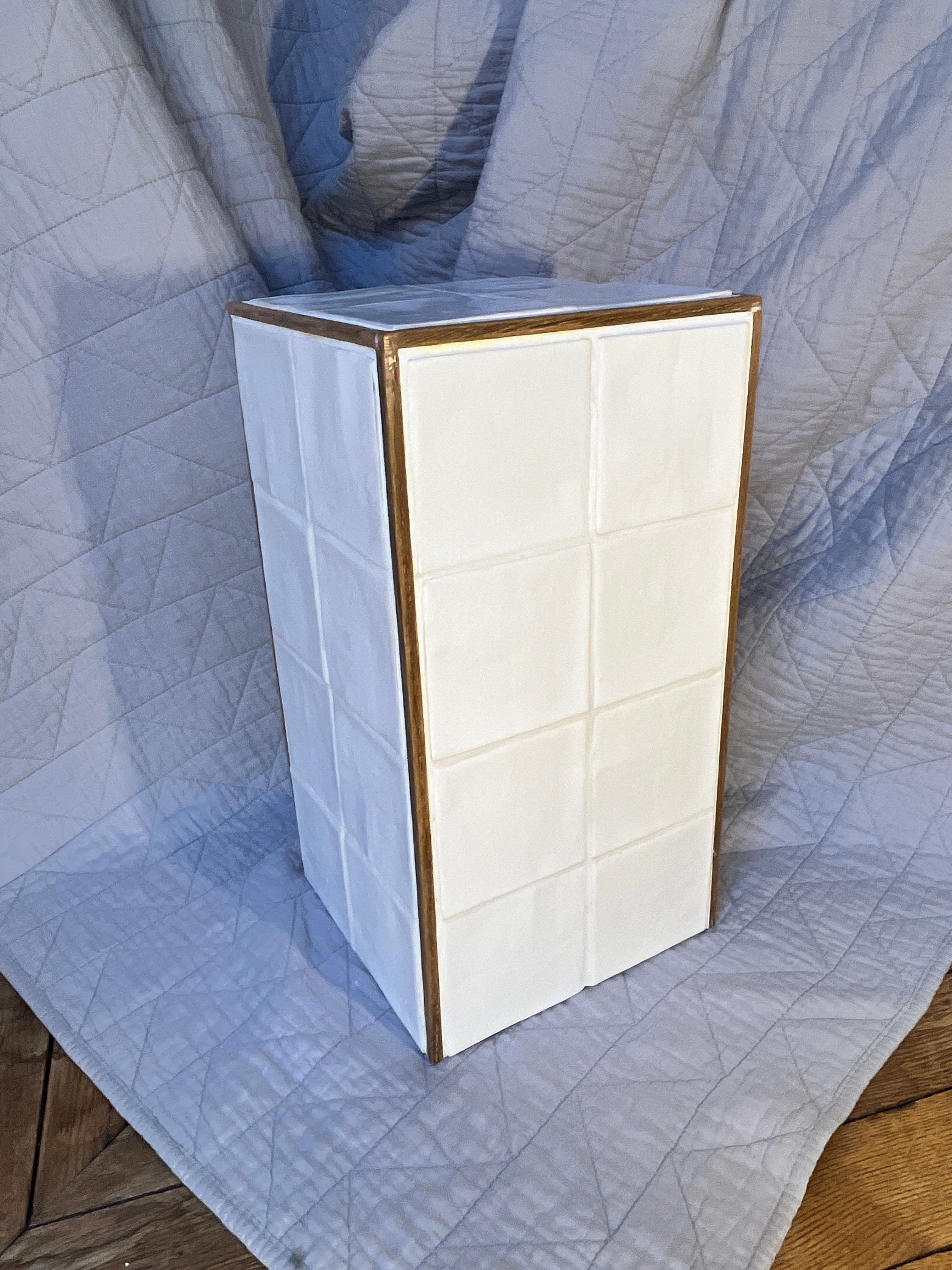 Cube haut - faïence et chêne